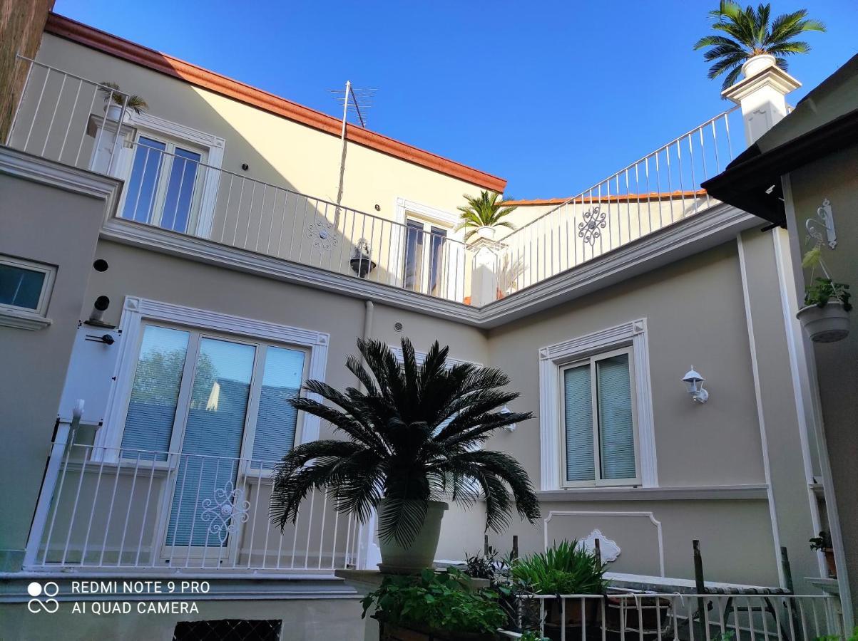Affittacamere Silvagni Caserta Exterior photo